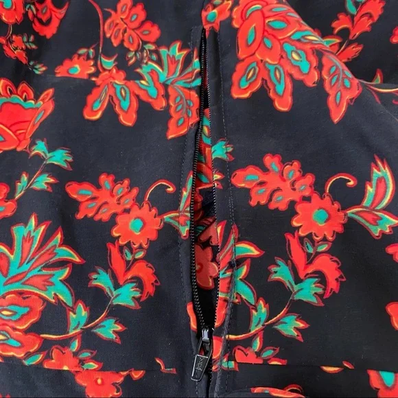 Sag Harbor 90’s Vintage Sleeveless Floral Wrap Front Dress - Picture 8 of 9